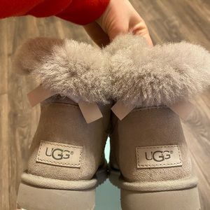 Grey Bailey bow Ugg’s